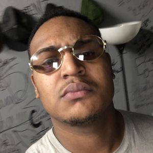 Meet your Posher, Adrian